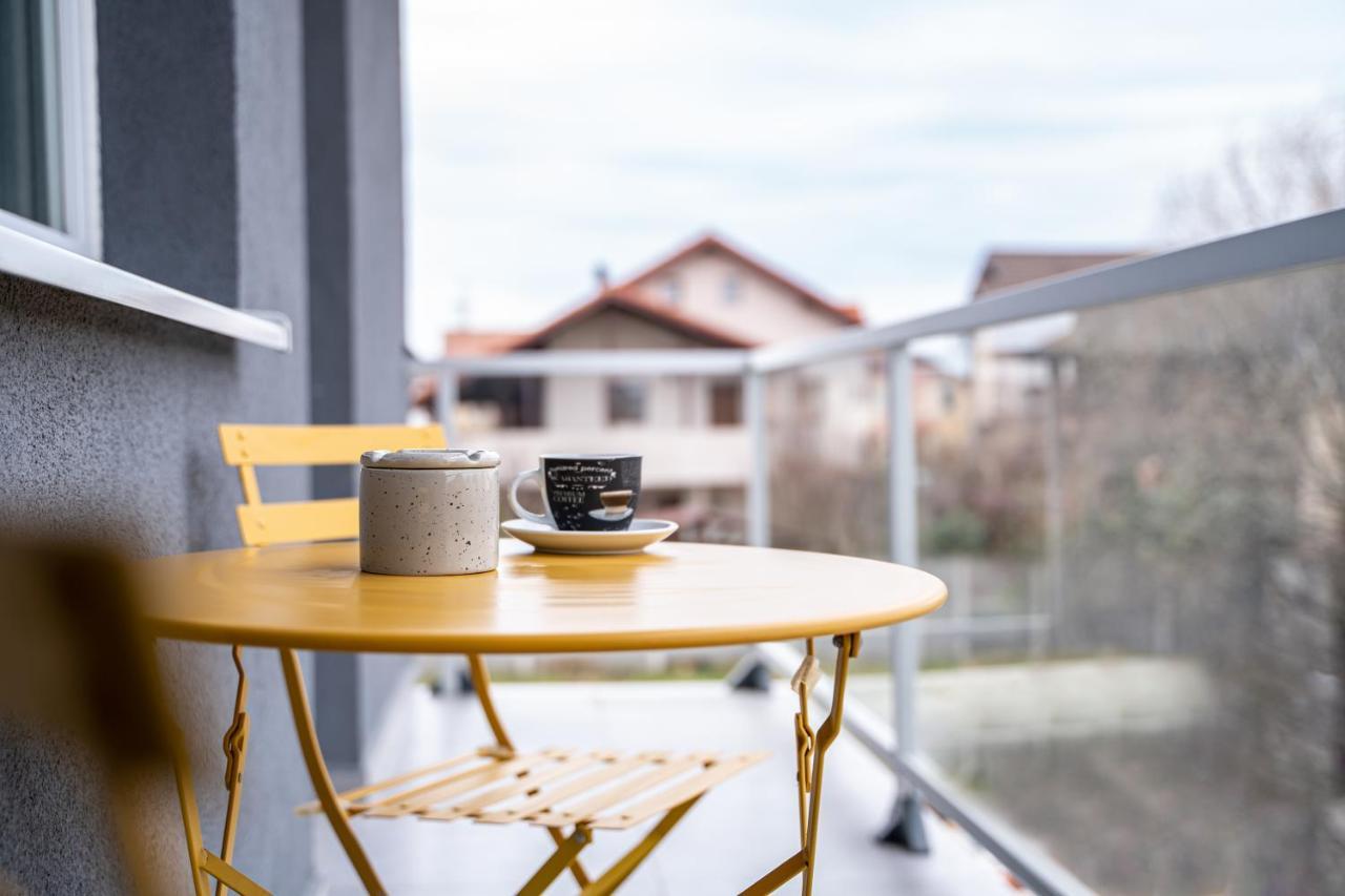 Cozy Apartment In Dumbravita Dumbravita  Bagian luar foto